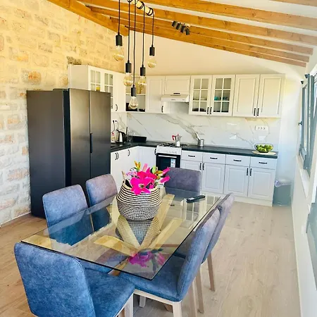 Milton House Holiday home